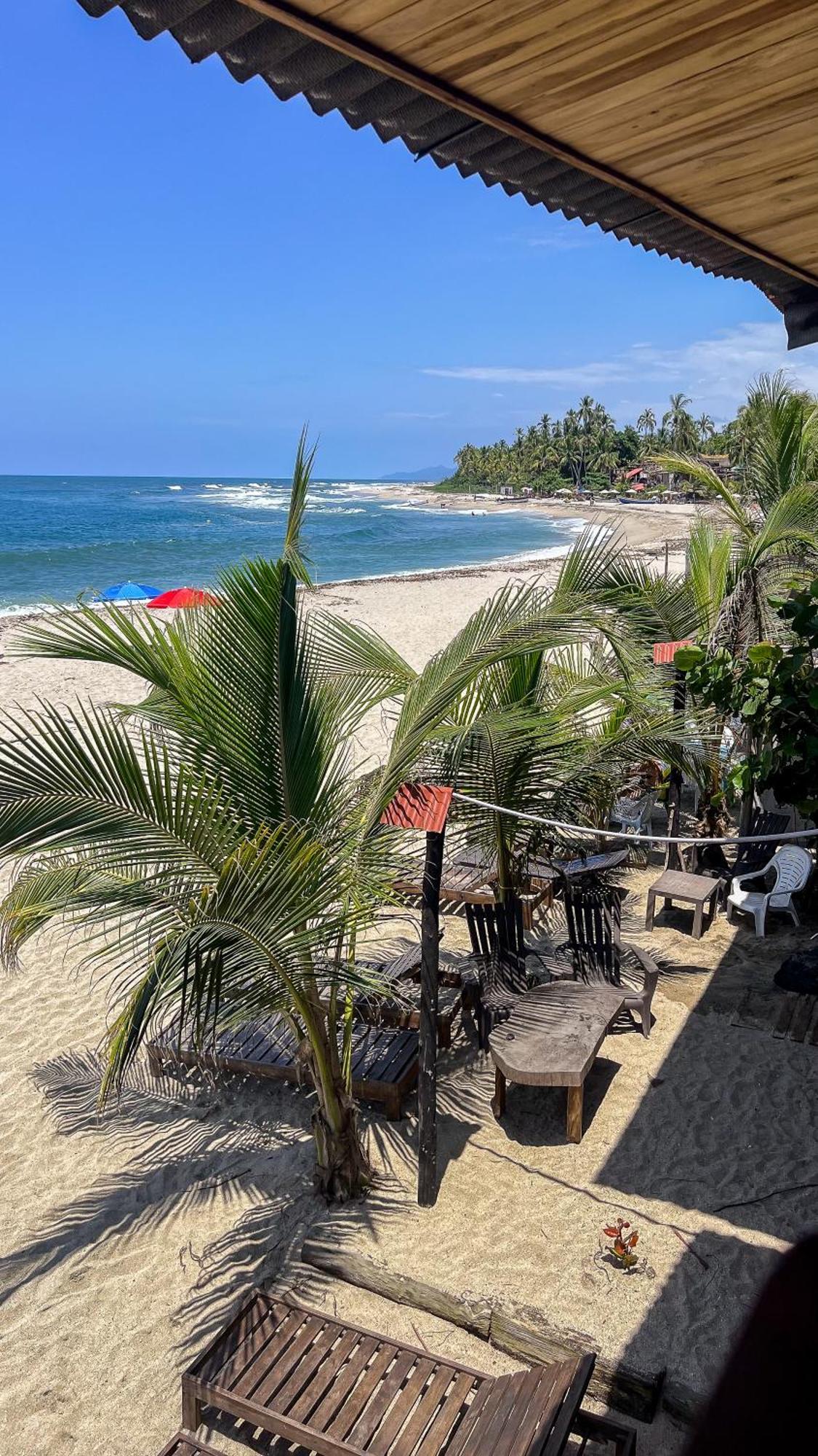 Hostal Mocambo Beach Guachaca Екстериор снимка