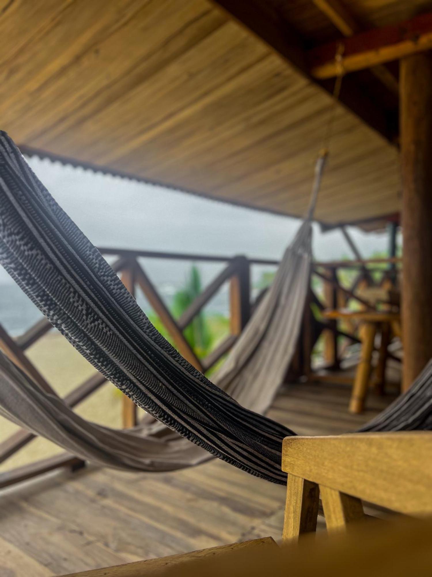 Hostal Mocambo Beach Guachaca Екстериор снимка
