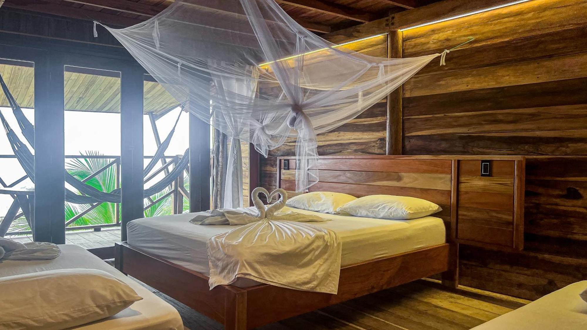 Hostal Mocambo Beach Guachaca Екстериор снимка