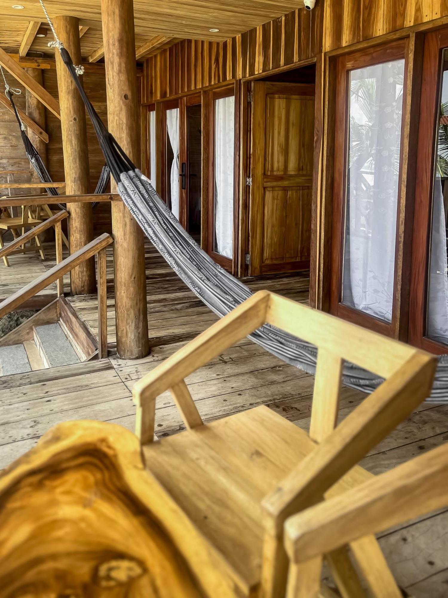 Hostal Mocambo Beach Guachaca Екстериор снимка
