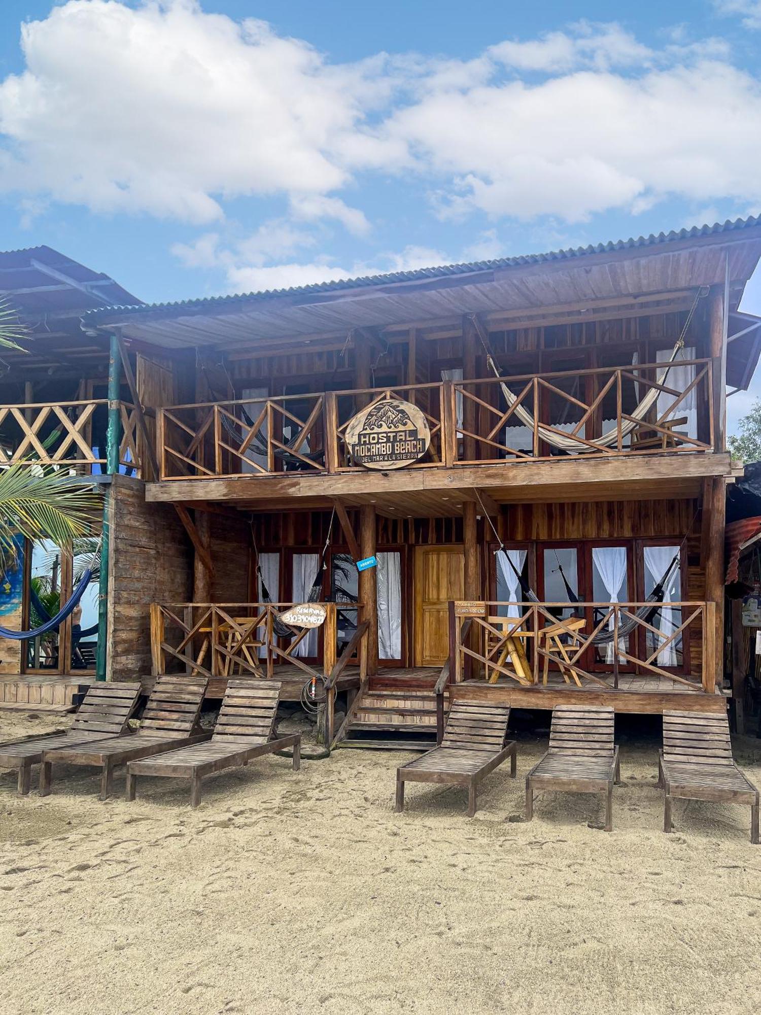 Hostal Mocambo Beach Guachaca Екстериор снимка