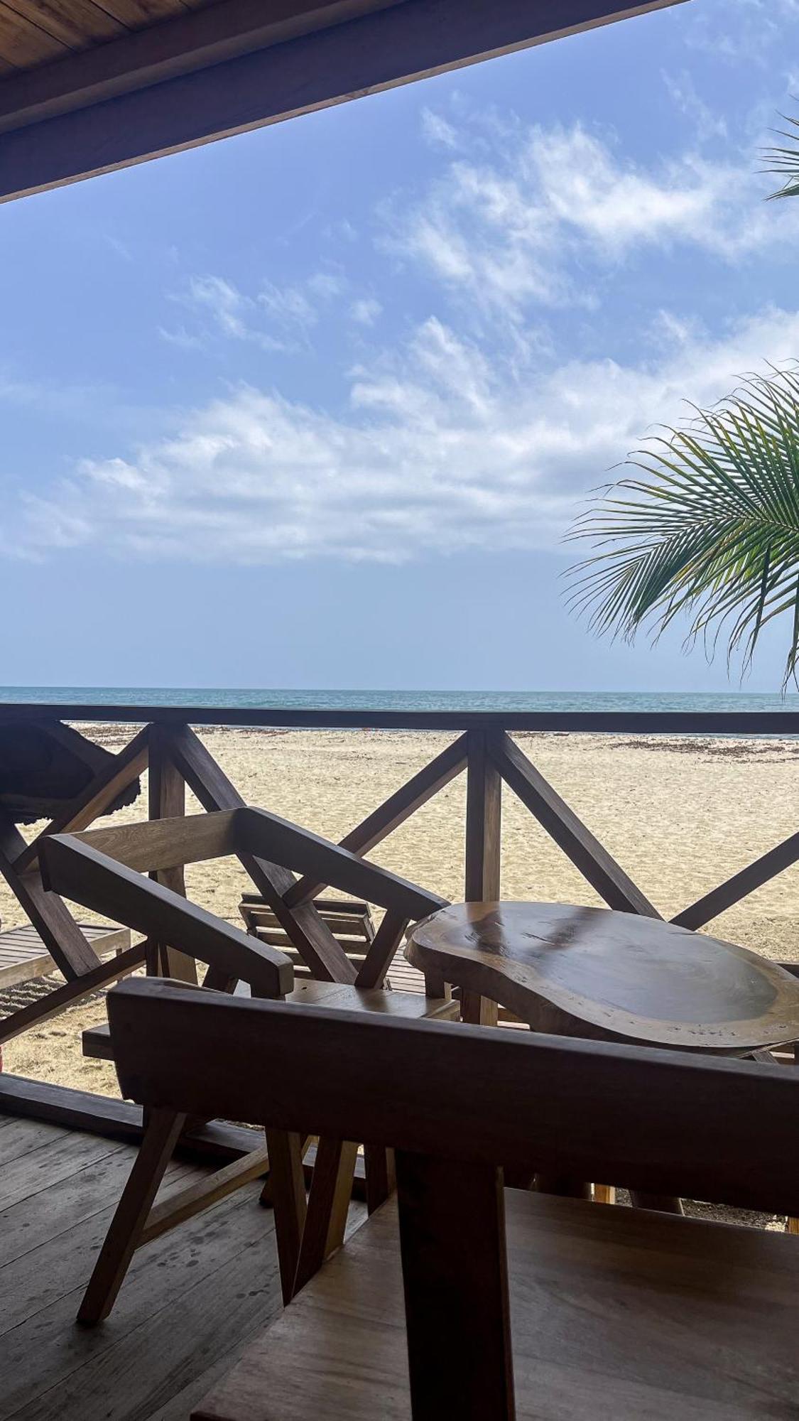 Hostal Mocambo Beach Guachaca Екстериор снимка