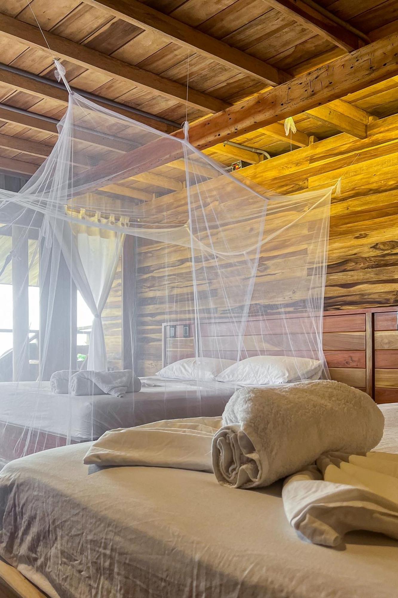 Hostal Mocambo Beach Guachaca Екстериор снимка