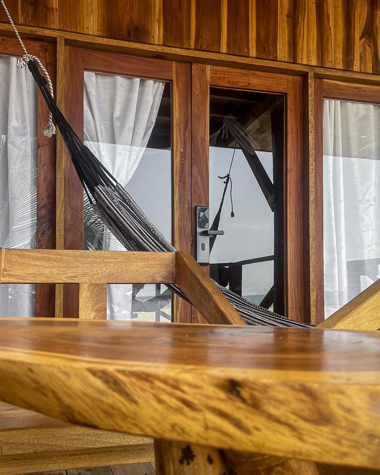 Hostal Mocambo Beach Guachaca Екстериор снимка